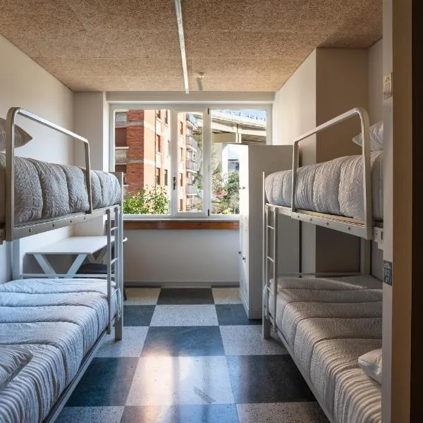 Lamia BBK Women Hostel-Solo mujeres, hotel in Bilbao
