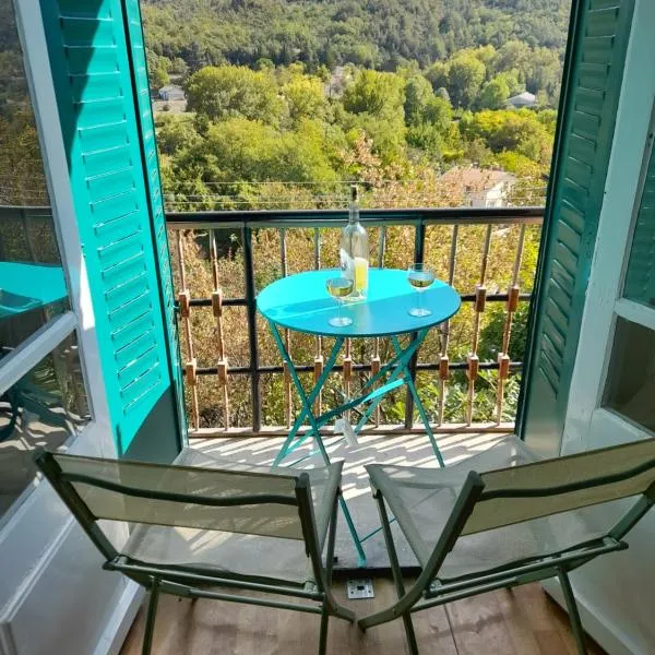 Les Citronniers, hotel v destinaci Belvianes-et-Cavirac