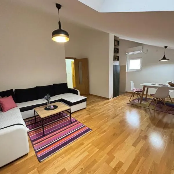 Aerodrom Appartment ''Ana''，位于蒂瓦特的酒店