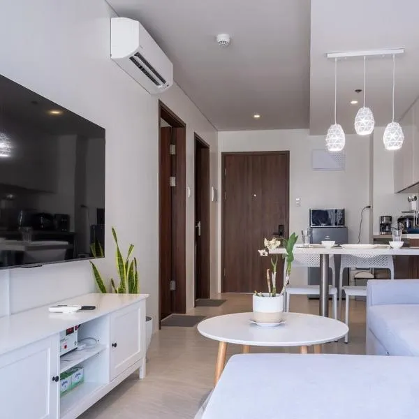 The Royal Staghorn - A Luxury Condo, ξενοδοχείο σε Lapu Lapu City