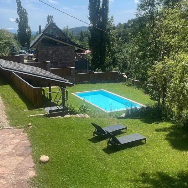 Apartamentos Chuandervera, hôtel à Laspaúles