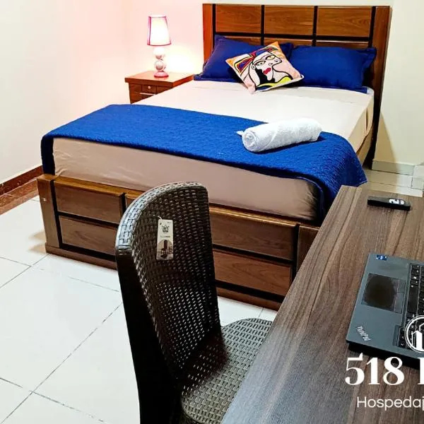 Studio Backpackers Wifi, Central , Fan, hotel in Santa Cruz de la Sierra