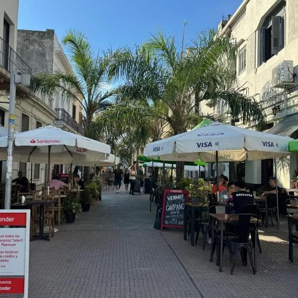 Apartamento en Peatonal Ciudad Vieja, hotel in Montevideo