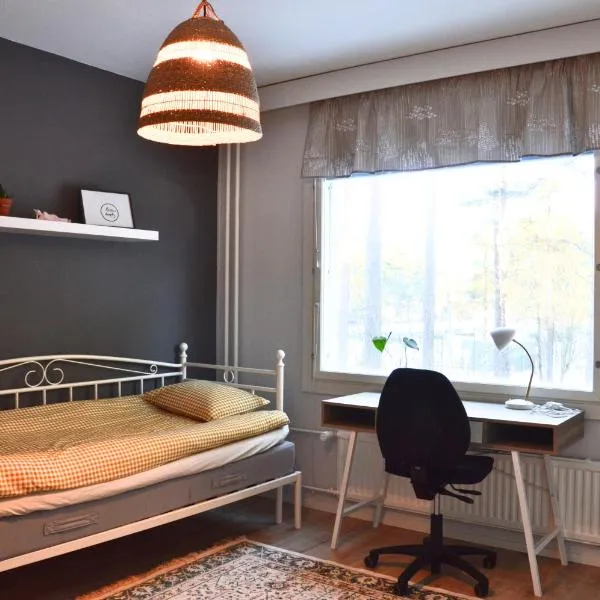 Entire Furnished 2-room apartment with free parking, near big shopping malls, hotell Turus