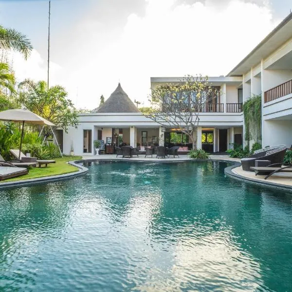 Villa Diana Bali 14 Bedrooms – hotel w mieście Seminyak