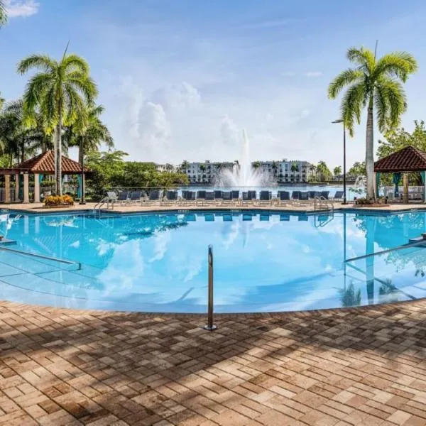 Marriott Villas at Doral 2BD sleeps 8, hotel in Miami