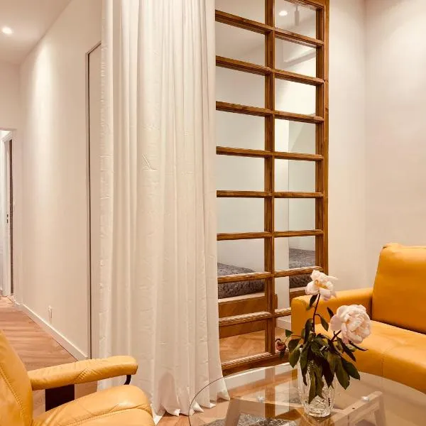 An Attractive Paris Flat near Jardin du Luxembourg, hotel i Paris