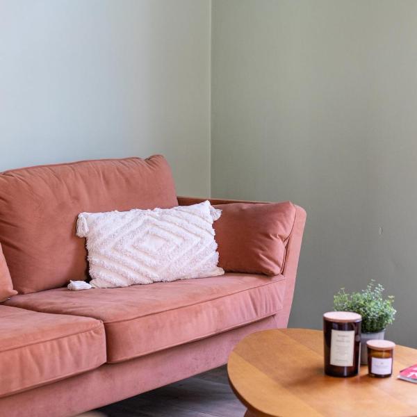 Chic 3BR Apartment near Antwerpen-Centraal Station, Antwerp