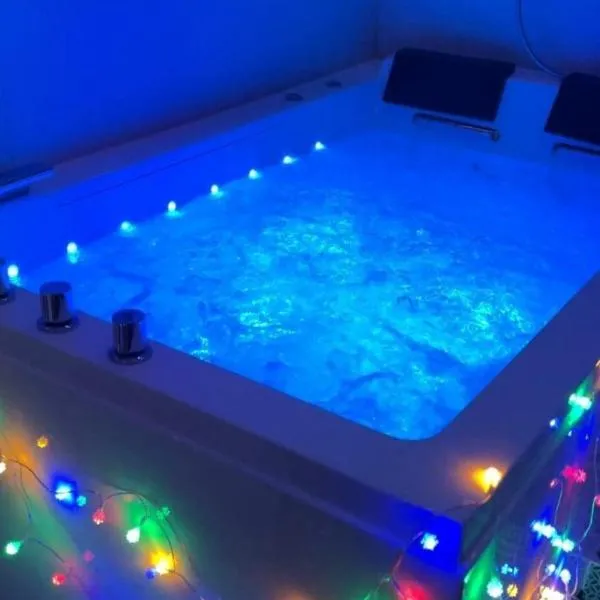 Apartment in Paris with Jaccuzzi, hôtel à Paris