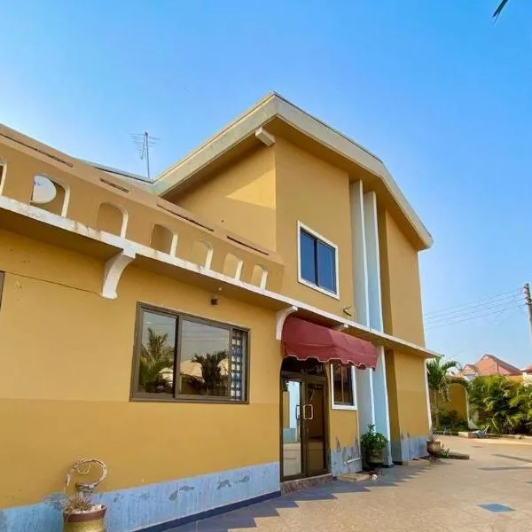 Lavimac Royal Hotel, hotel di Kumasi