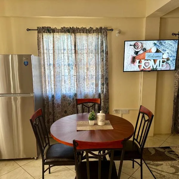 Castle Berry Apartments, hotel in Kingstown