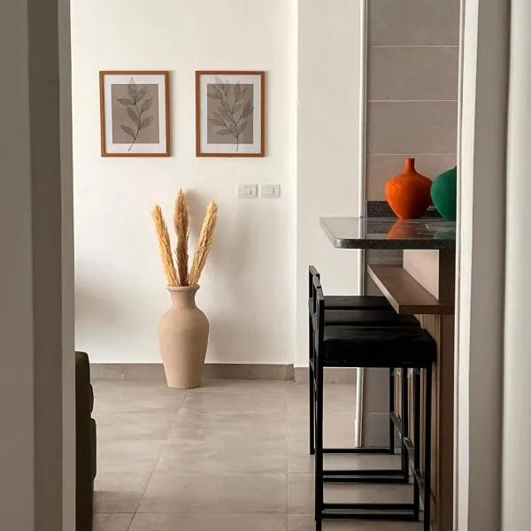 Privado by Manazil, 17, First Guest! Stylish 3BD APT, Hotel in Madinaty