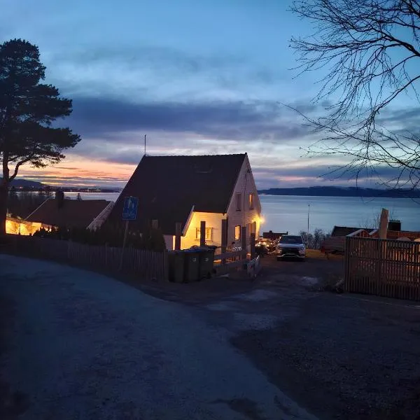 Close to the Airport and Trondheim, hotel v destinaci Malvik