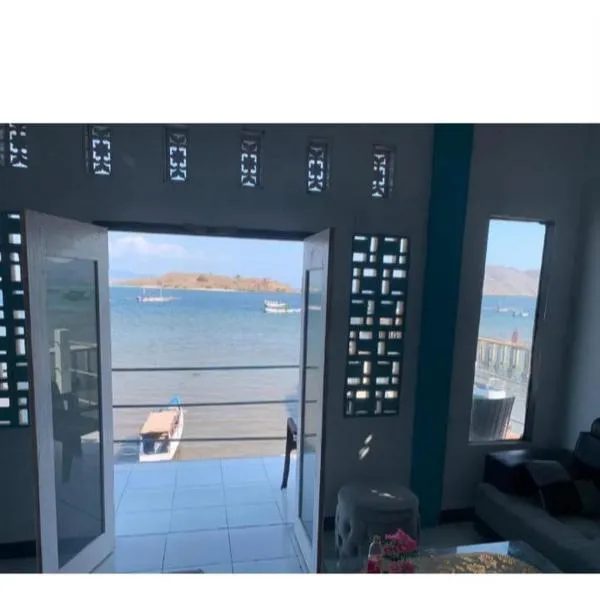 Rusde's Komodo Homestay、Pulau Komodoのホテル