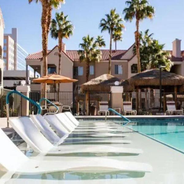 Close to the Strip 1BD resort condo ideal for families or friends gateaway, Las Vegas
