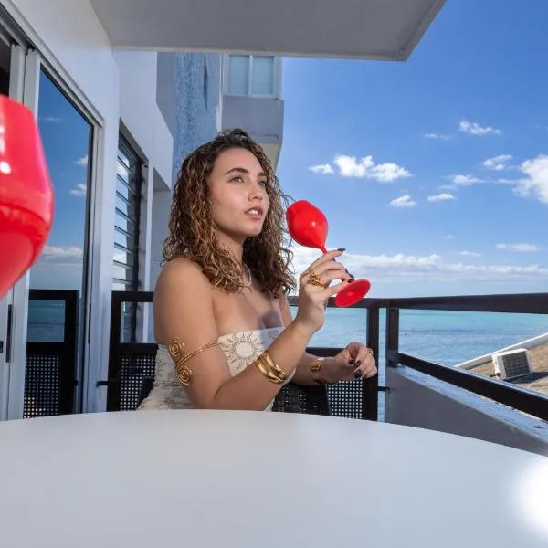 Condo Direct Beach Access at Joyuda, hotel v destinaci Cabo Rojo