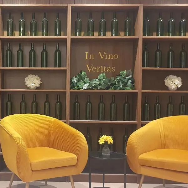 Suite Vinicole Hypercentre, Bastille & Gare 9 min à pied, hotel in Grenoble