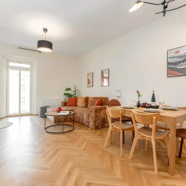 Visit Oomph Apartments, hotel di Prague