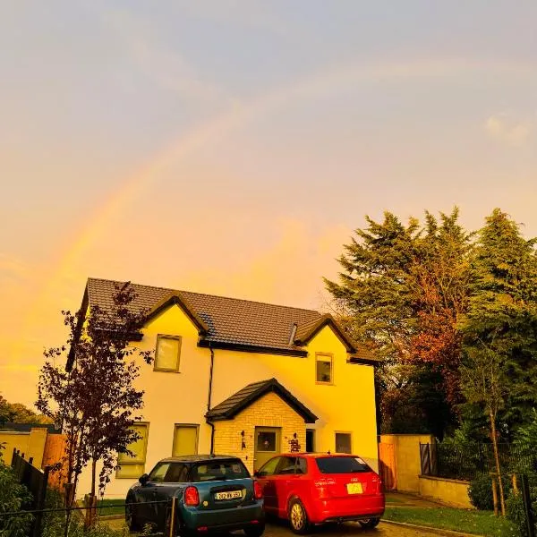 Pearl's Homestay, hotel in Dún Luáin
