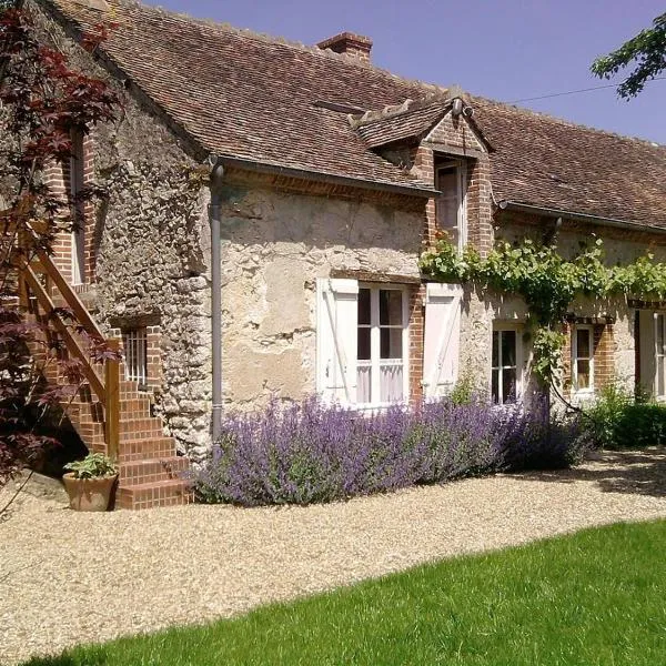 La Maison des Tilleuls, hotel v destinaci Mont-près-Chambord