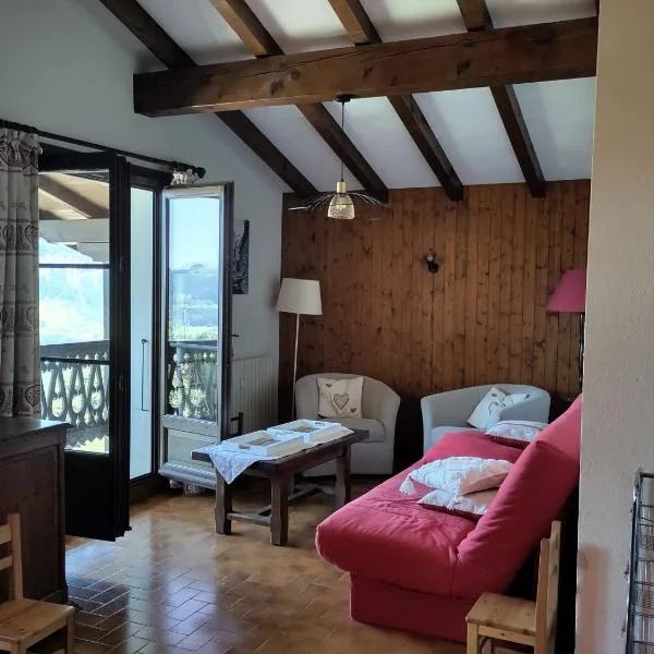 Grand appartement 6 personnes，位于克雷斯特沃朗的酒店