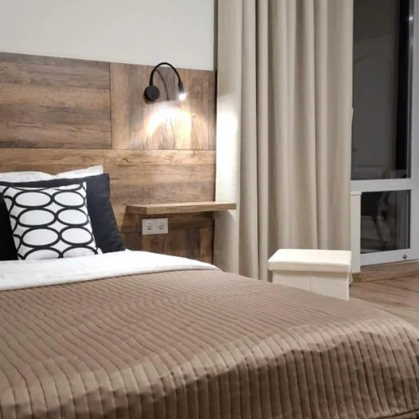 Lux GUEST HOUSЕ МUKACHEVO, hotelli kohteessa Mukatševe