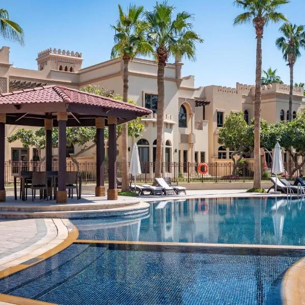 Samaya Holiday Homes - Luxury Villa Pool - Beach Access & Fishing Zone, hotel v Dubaji