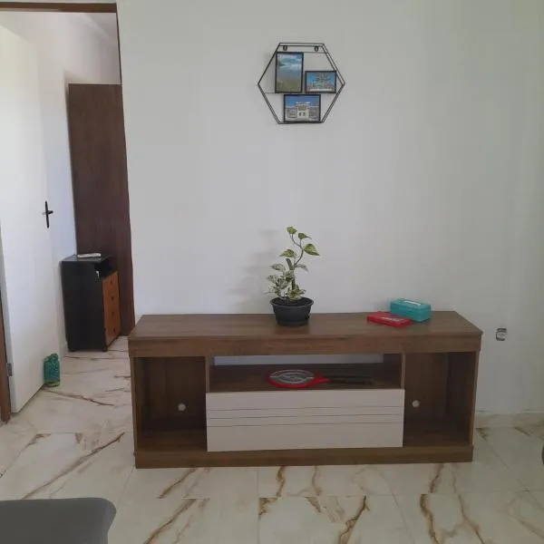 Cabana dos Golfinhos，位于卡纳内亚的酒店