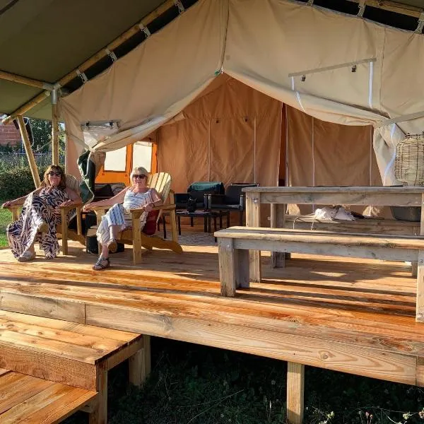 Canvas chill-out, Hotel in Ladignac-le-Long