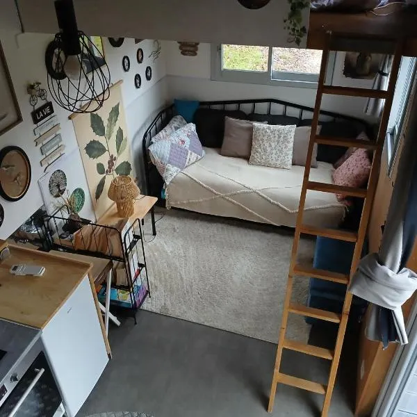 tiny house, hotel v destinaci Faverolles-sur-Cher