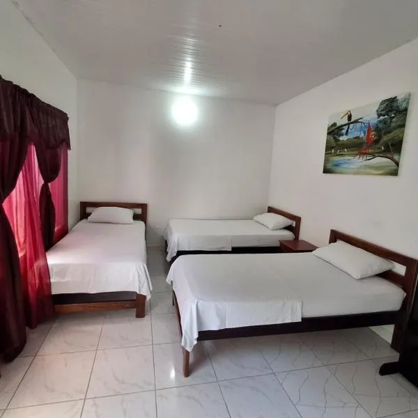 Heliconias Hotel, hotel en Leticia