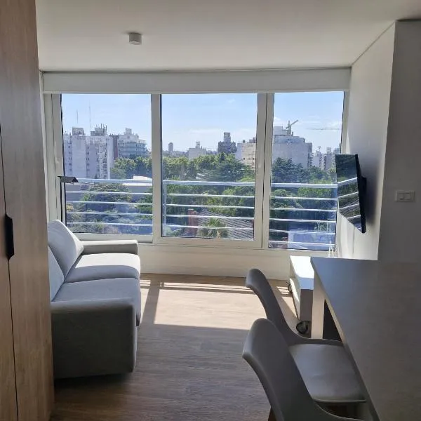 Lujoso monoambiente con excelentes amenities y ubicación: Montevideo'da bir otel
