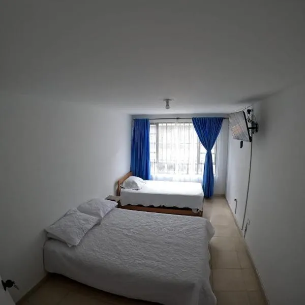 Bacata Housing, хотел в Богота