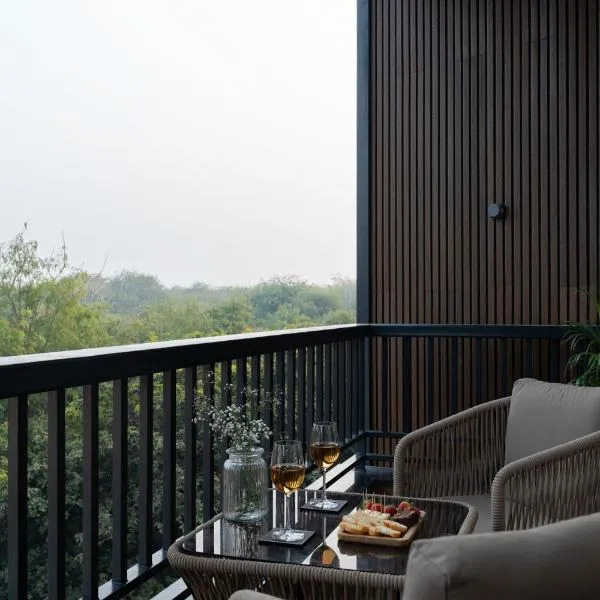 StayVista Residences at GK 1 - Air Purifier, hotel in New Delhi