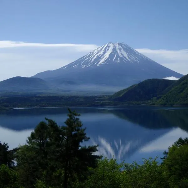 浩庵キャンプ場 本栖湖畔 キャビン Cabins at Lake Motosu Kouan campground cottages, bungalows，位于富士河口湖的酒店