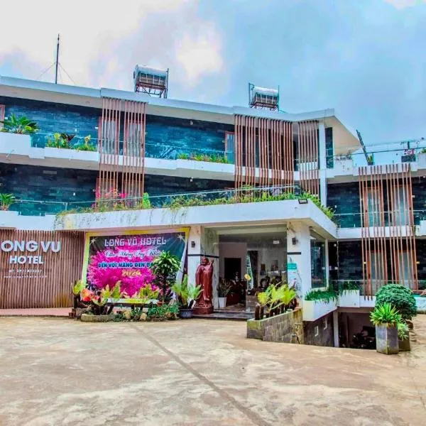 Hotel & Homestay Long Vũ Măng Đen, hotel in Kon Tum