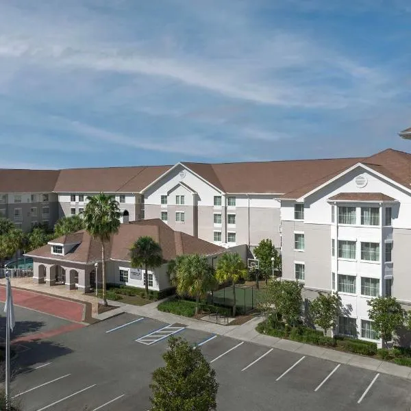 Homewood Suites by Hilton Orlando Airport, hôtel à Orlando