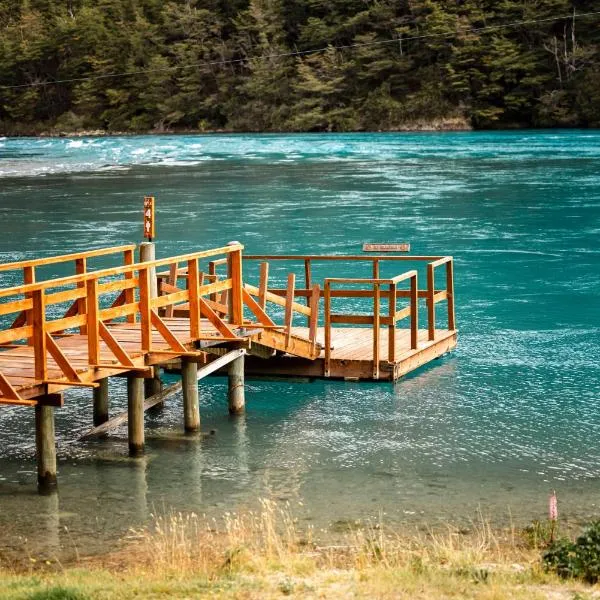 Green Baker Lodge, hotel in Puerto Bertrand