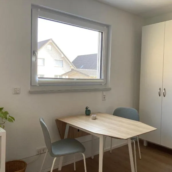 petite pièce, ξενοδοχείο στο Μονσάου