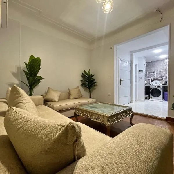 Triple Garden Studios and apartments, hotel in Cairo