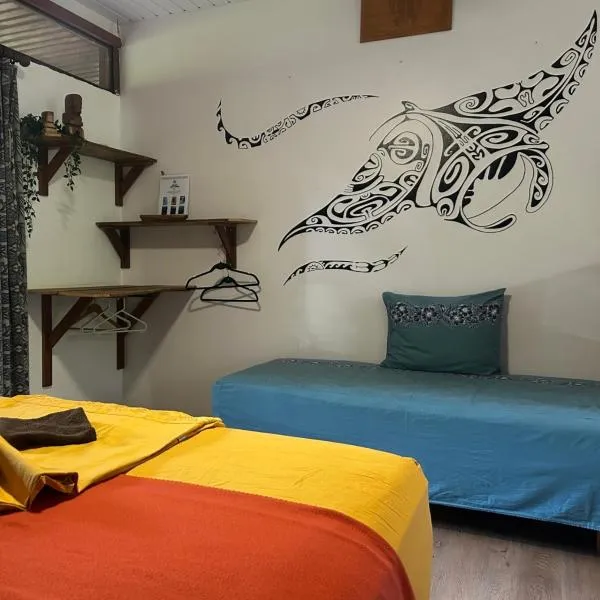 Pension Bounty Rangiroa - Art Gallery & Tropical Garden, hotel in Rangiroa