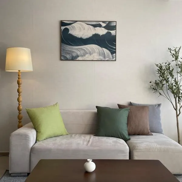 5sec from station, cosy house, hotel in Seoul