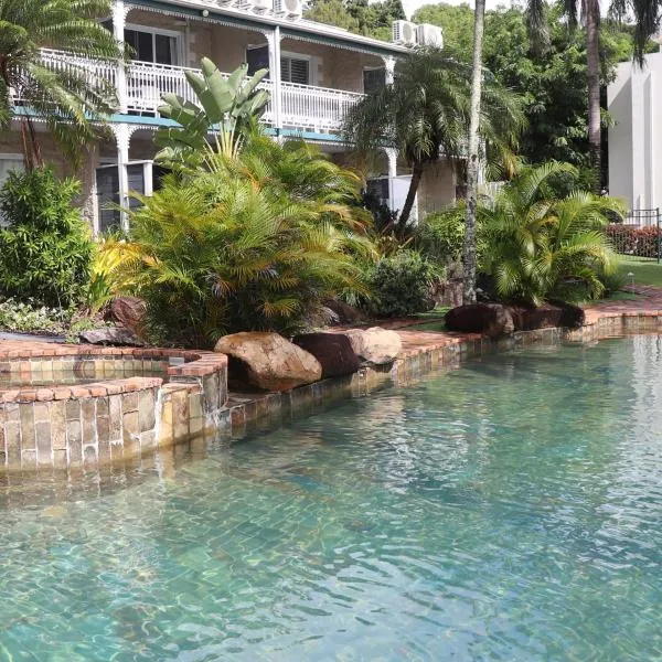 Colonial Palms Motor Inn, hotel din Airlie Beach