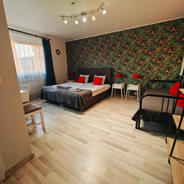 7th Room Guest House โรงแรมในออชเวียนชิม