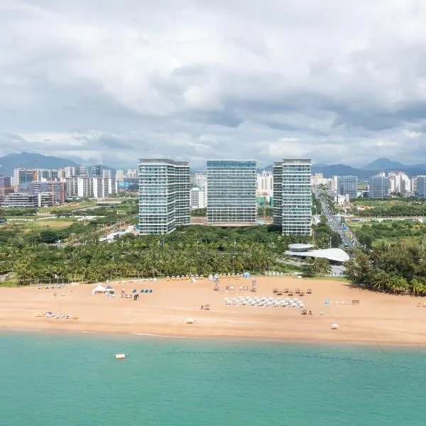 Puhai Sea View Apt by Hailan Tour at Sanya Yazhou Bay#only 100 meters to Beach and Sea Swimming Area, hotel in Sanya