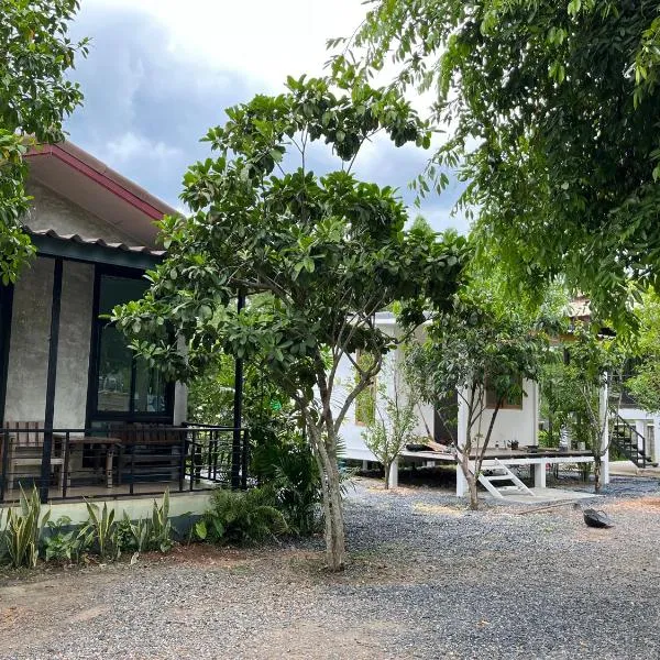 Sangkaset Resort, hotel in Ban Mong Muang
