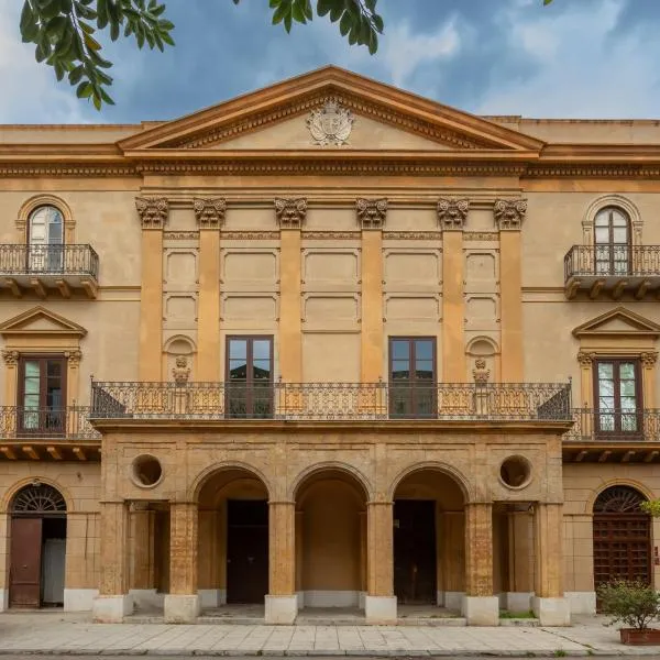 Palazzo De Gregorio - Apartments, hotel in Palermo