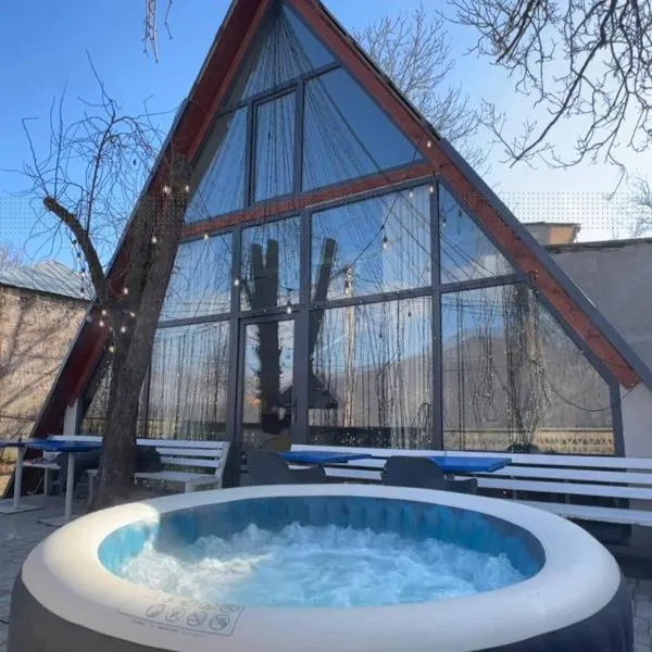 FiillhouseDilijan, hotel in Dilijan