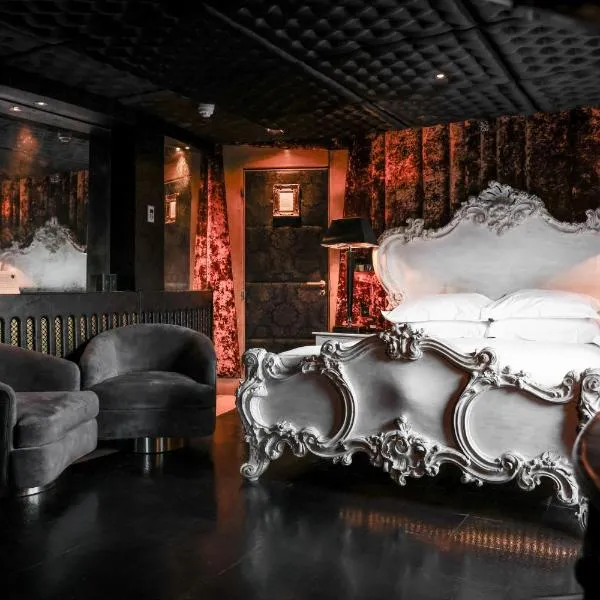 斯塔德汉普顿疯狂小熊酒店，位于Stadhampton的酒店