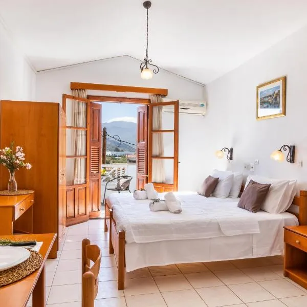 Iliada Studios, hotel en Kárpatos